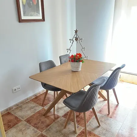7 Adultos Apartment *